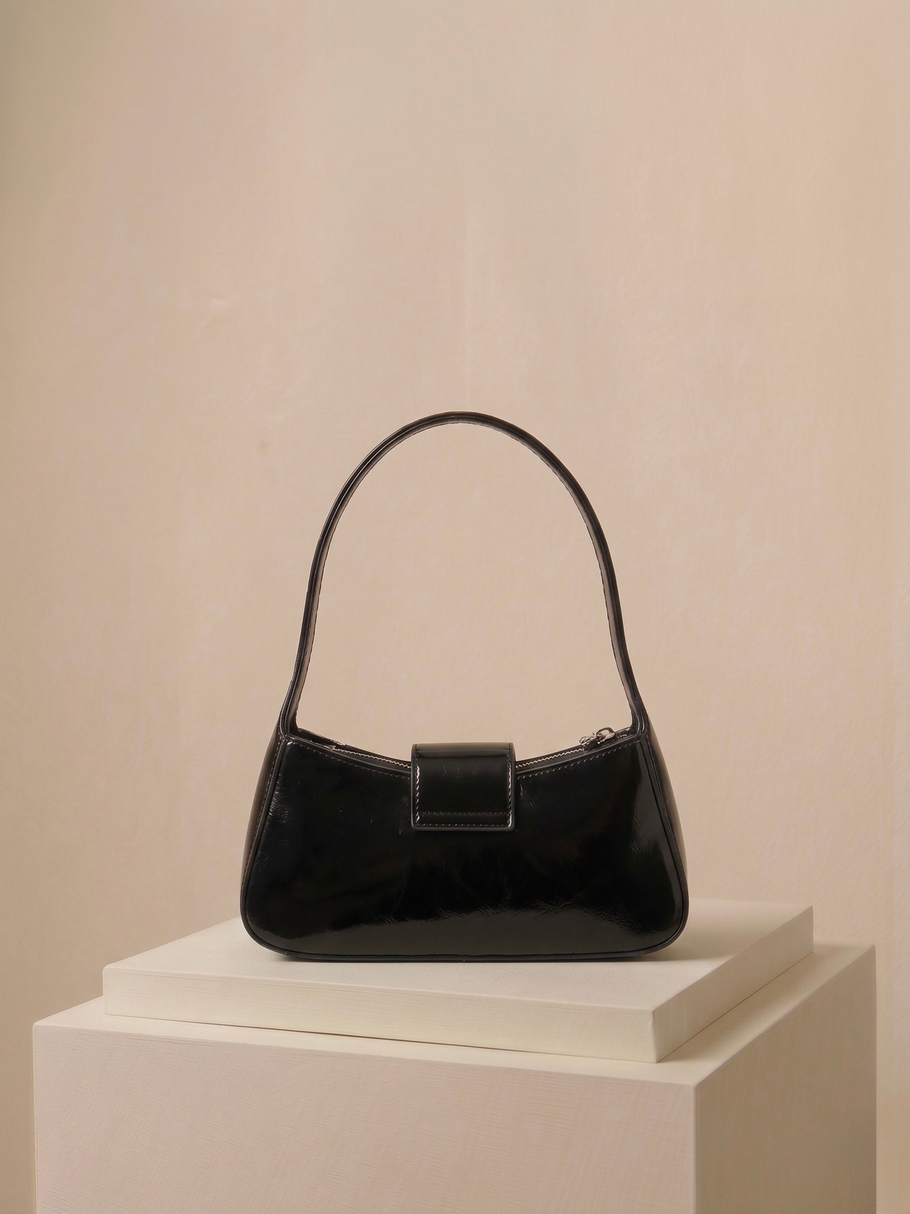 Black Classic Shoulder Bag with Bow Detail